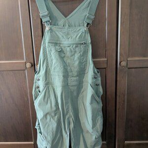 Duluth Heirloom Gardening Short Overalls women's medium